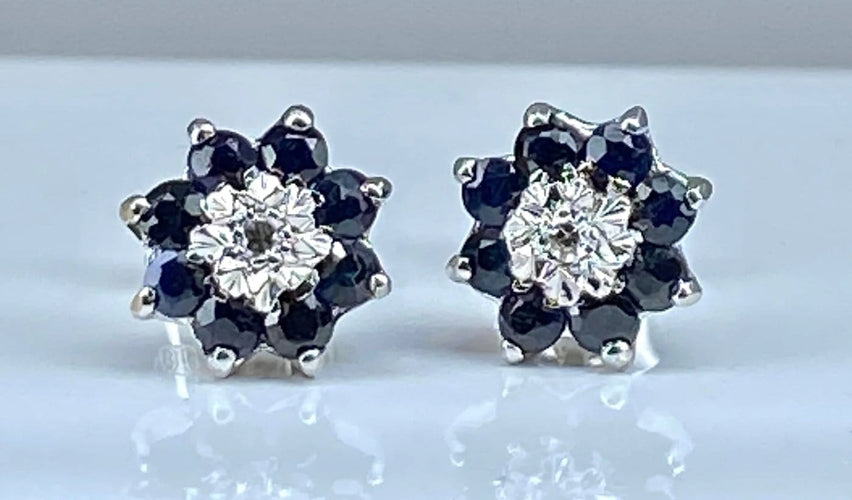 Boucles d'oreilles Boucles d’oreilles en or blanc 18 carats saphirs et diamants 58 Facettes AB363