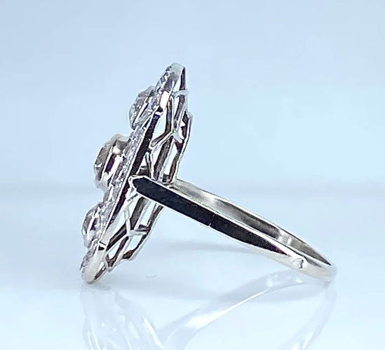 Bague 51 Bague époque 1900 en platine et diamants taille ancienne 58 Facettes AB420