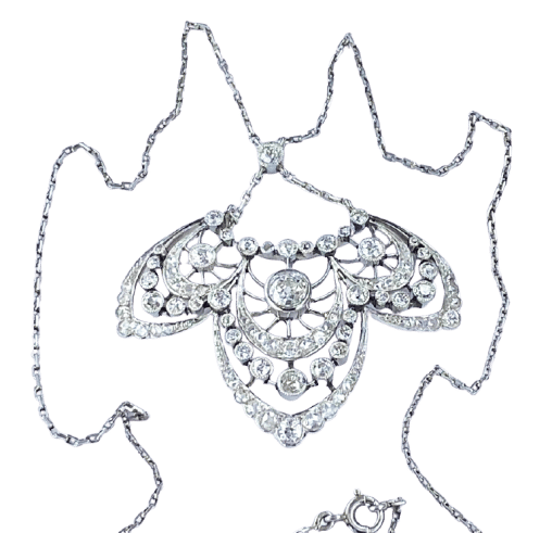 Collier Collier pendentif époque 1900 en platine et diamants 58 Facettes AB436