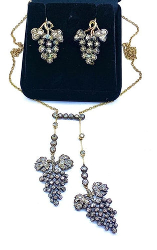 Boucles d'oreilles Parure Napoléon III - Collier négligé et boucles d’oreilles en or 18 ct, argent et diamants 58 Facettes AB437