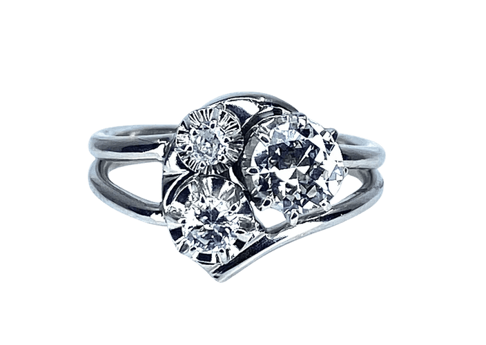 Bague 52 Bague en or blanc 18 carats sertie de 3 diamants 58 Facettes AB450