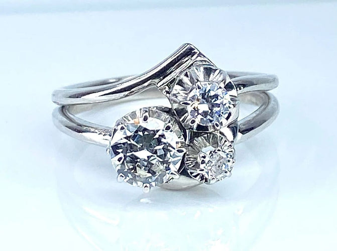 Bague 52 Bague en or blanc 18 carats sertie de 3 diamants 58 Facettes AB450