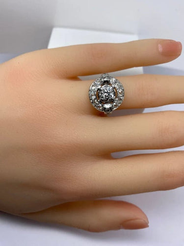 Bague 53 Bague en or blanc 18 carats sertie de diamants (1900-1930) 58 Facettes AB475