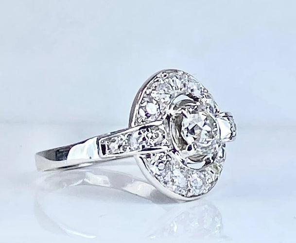 Bague 53 Bague en or blanc 18 carats sertie de diamants (1900-1930) 58 Facettes AB475