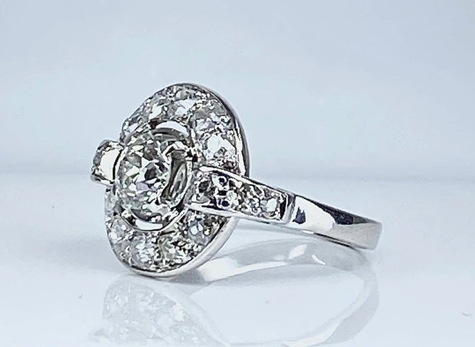 Bague 53 Bague en or blanc 18 carats sertie de diamants (1900-1930) 58 Facettes AB475