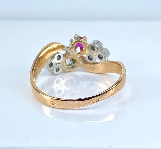 Bague 49 Bague en or 18 carats, diamants et rubis, époque 1900 58 Facettes AB490