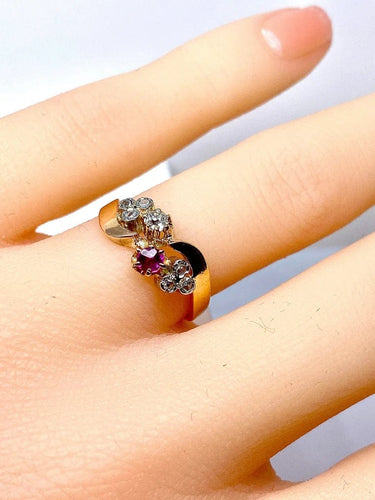 Bague 49 Bague en or 18 carats, diamants et rubis, époque 1900 58 Facettes AB490