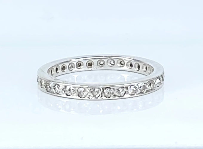 64b6bacd-b7e1-4c74-d804-bc3e74893000