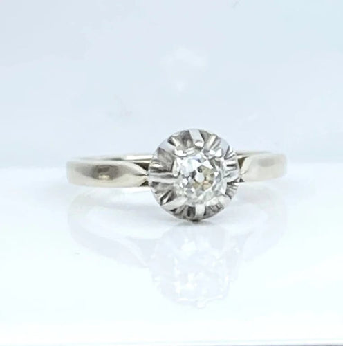 Bague 50.5 Bague solitaire en or blanc 18 carats et platine sertie d’un diamant 0,50 ct 58 Facettes AB536