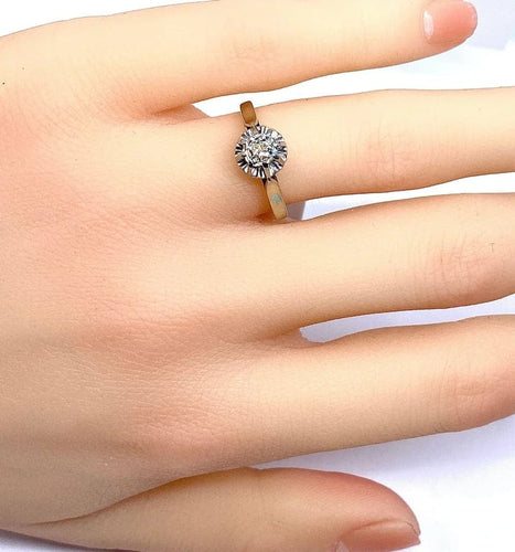 Bague 50.5 Bague solitaire en or blanc 18 carats et platine sertie d’un diamant 0,50 ct 58 Facettes AB536
