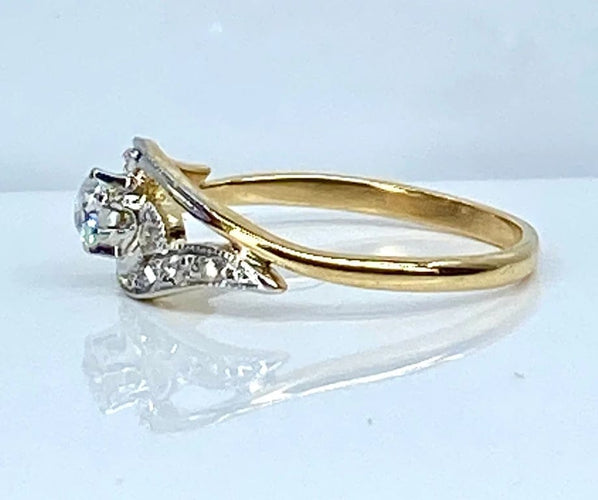Bague 50 Bague en or 18 carats avec diamant taille ancienne et diamants 58 Facettes AB570