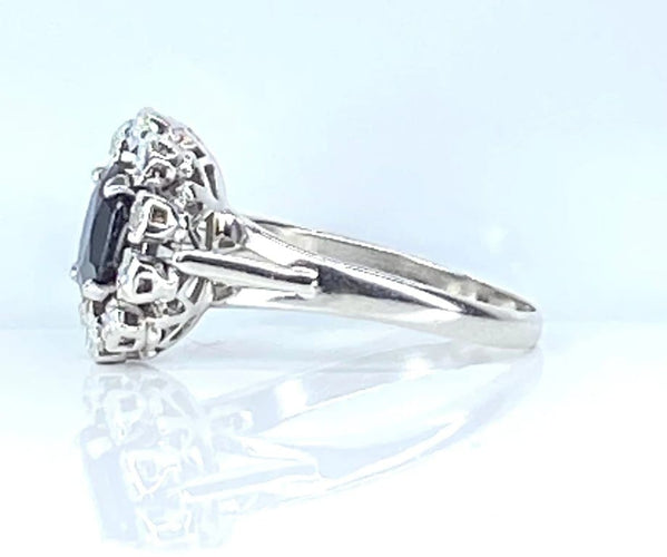 Bague 54 Bague marguerite en or blanc 18 carats avec saphir et diamants 58 Facettes AB576