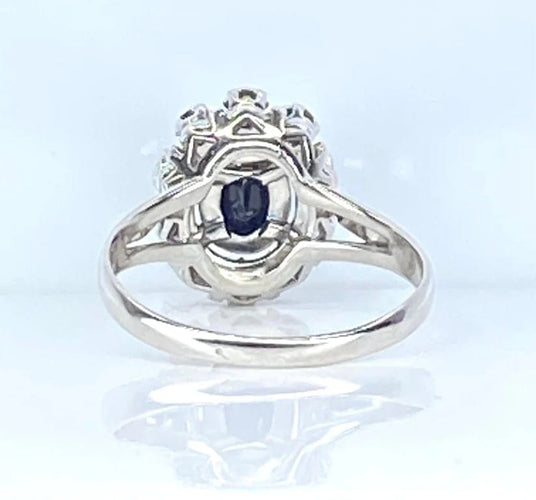 Bague 54 Bague marguerite en or blanc 18 carats avec saphir et diamants 58 Facettes AB576