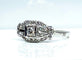 Bague 48 Bague Art déco en or blanc 18 carats et diamants 58 Facettes AB582