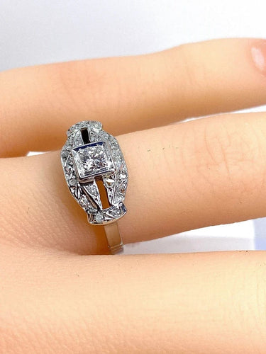 Bague 48 Bague Art déco en or blanc 18 carats et diamants 58 Facettes AB582