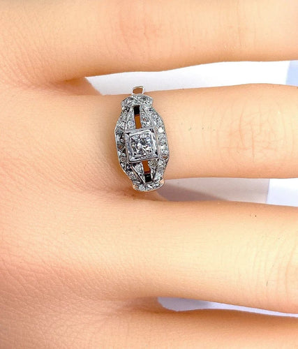 Bague 48 Bague Art déco en or blanc 18 carats et diamants 58 Facettes AB582