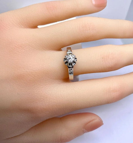 Bague 54 Bague solitaire en or blanc 18 carats et diamants 58 Facettes AB591bis