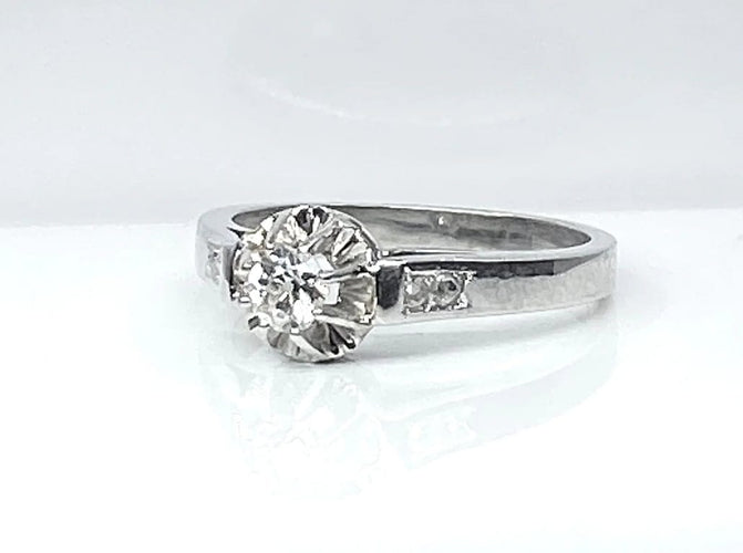Bague 54 Bague solitaire en or blanc 18 carats et diamants 58 Facettes AB591bis