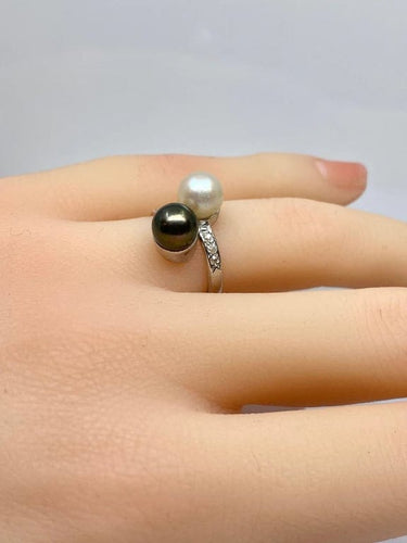 Bague 50 Bague toi et moi en or blanc 18 carats, diamants et perles 58 Facettes AB604