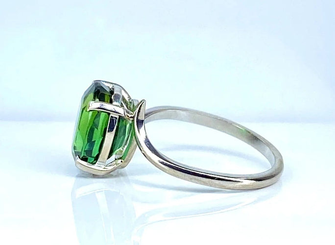 Bague 49 Bague en or blanc 18 carats à tourmaline verte 58 Facettes AB614
