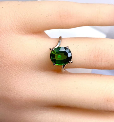 Bague 49 Bague en or blanc 18 carats à tourmaline verte 58 Facettes AB614