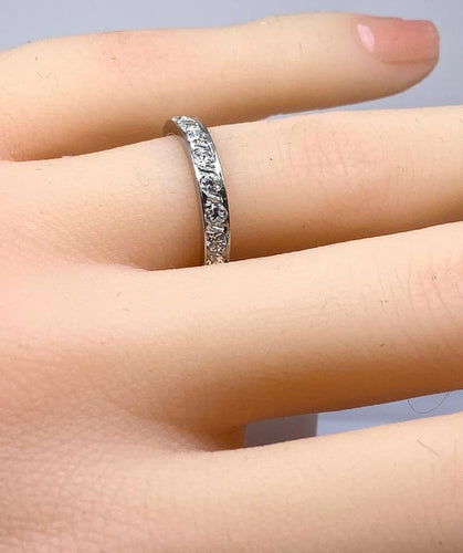 Bague 50 Demi-alliance - Bague en platine et diamants 58 Facettes AB615