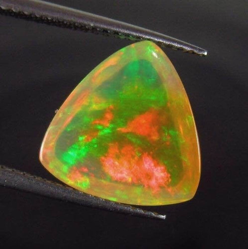 Gemstone Opale de feu naturelle - Cabochon 4,70 ct 58 Facettes 332