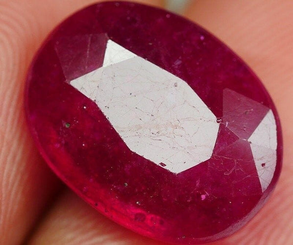 Gemstone Rubis naturel ovale 5,70 ct 58 Facettes 351