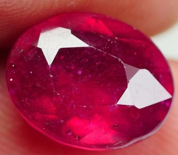 Gemstone Rubis naturel ovale 6 ct 58 Facettes 347