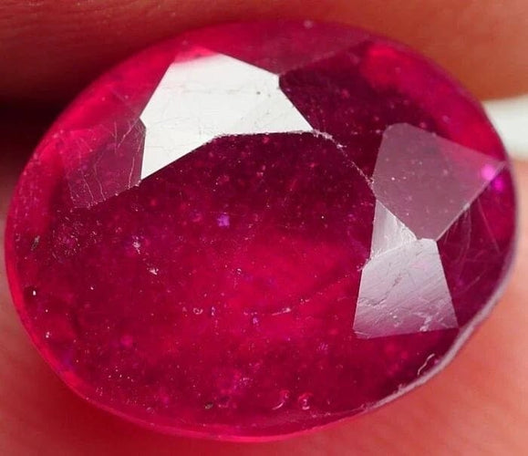 Gemstone Rubis naturel ovale 6 ct 58 Facettes 347
