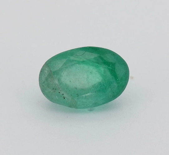 Gemstone Émeraude naturelle ovale 1,40 ct 58 Facettes 327