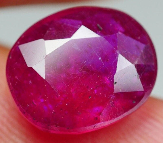 Gemstone Rubis naturel ovale 6,45 ct 58 Facettes 329
