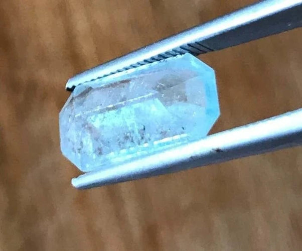 Gemstone Topaze bleue naturelle - Pierre rectangulaire 6,00 ct 58 Facettes 292