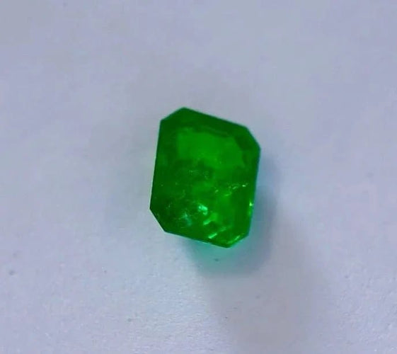 Gemstone Tsavorite 2,37 ct avec certificat GCI 58 Facettes 285