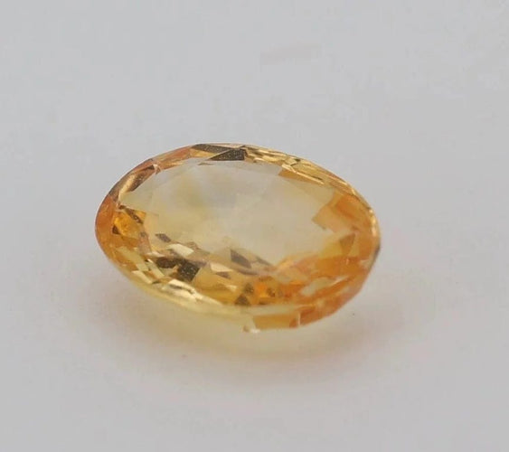 Gemstone Saphir jaune naturel non chauffé 0,94 ct, taille ovale 58 Facettes 157