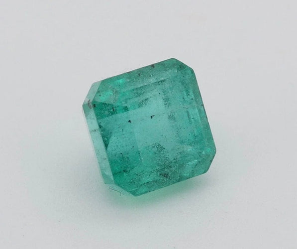 Gemstone Émeraude naturelle non huilée 1,39 ct avec certificat 58 Facettes 183