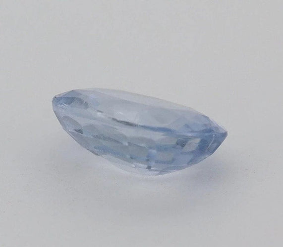 Gemstone Saphir bleu naturel chauffé 1,01 ct, taille ovale 58 Facettes 108