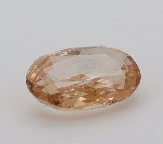 Gemstone Saphir orange non chauffé ovale 2,70 ct avec certificat CGL 58 Facettes 95