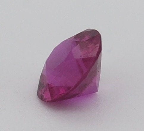 Gemstone Rubis naturel 0,35 ct non chauffé de Birmanie 58 Facettes 48