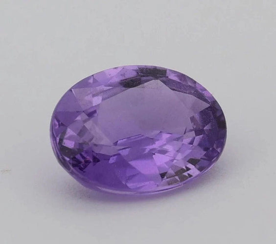 Gemstone Saphir violet non chauffé non traité 1,96 ct ovale 58 Facettes 440