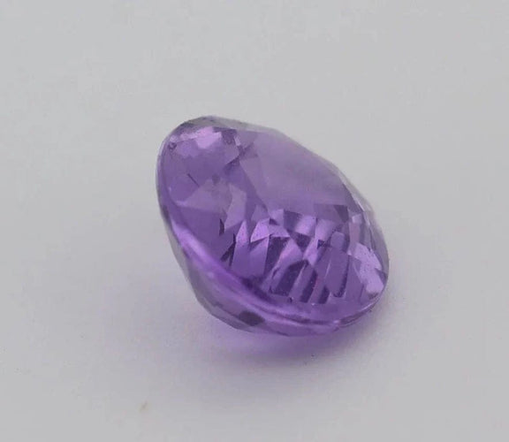 Gemstone Saphir violet non chauffé non traité 1,96 ct ovale 58 Facettes 440