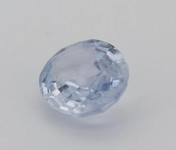 Gemstone Saphir bleu ovale chauffé 1,01 ct avec certificat 58 Facettes 456