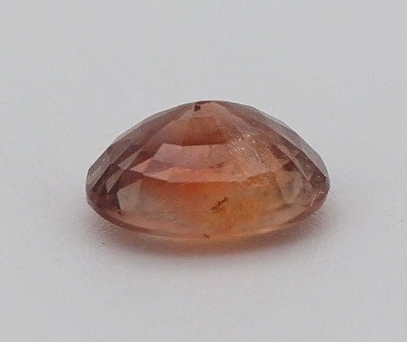Gemstone Saphir padparadscha naturel ovale 0,46 ct avec certificat 58 Facettes 445