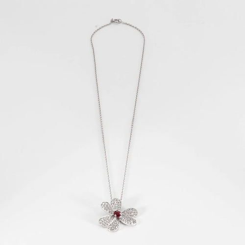 Pendentif Pendentif en or blanc 750 avec rubis et diamants 58 Facettes