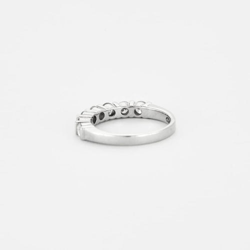 Bague 54 Alliance demi-tour en or blanc 750 et diamants 58 Facettes