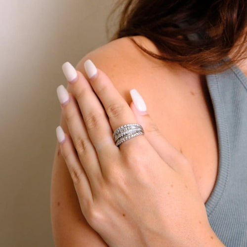 Bague 57 Bague bandeau en or blanc 18 k et diamants 58 Facettes
