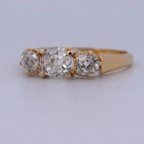 Bague 54 Bague victorienne ancienne en or jaune 18 carats et diamants 58 Facettes AN559