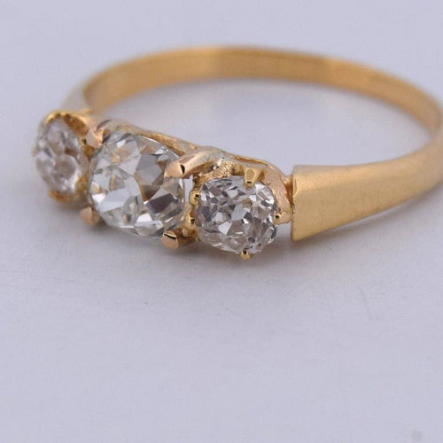 Bague 54 Bague victorienne ancienne en or jaune 18 carats et diamants 58 Facettes AN559