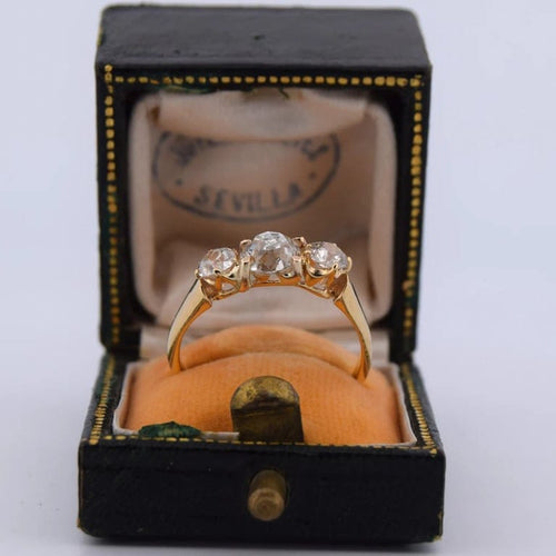 Bague 54 Bague victorienne ancienne en or jaune 18 carats et diamants 58 Facettes AN559