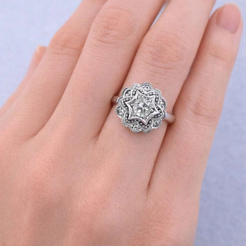 Bague 54 Bague vintage en or blanc 18 carats et diamant 0,25 ct 58 Facettes AN549
